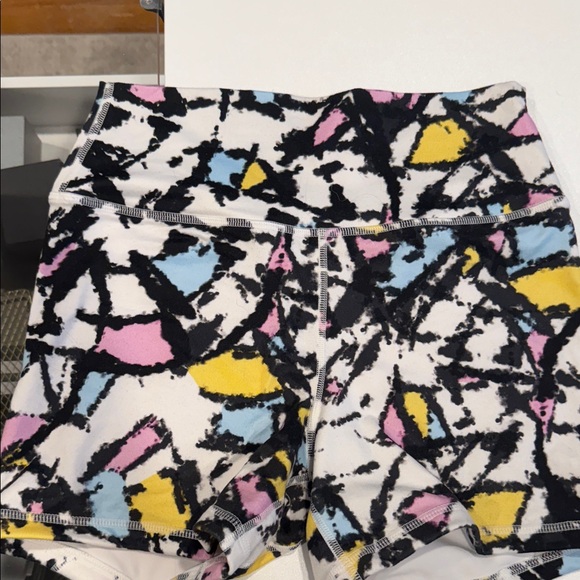 Fleo Pants - Fleo Abstract Print Women's Shorts